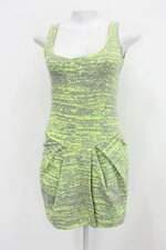 Vestido feminino estampado com Recortes