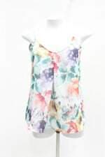 Regata feminina estampada com Recortes