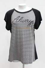 Camisa feminina preta com Ilhós
