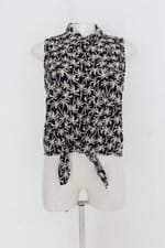Blusa c&a feminina preta estampada com Laço