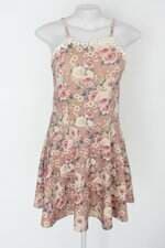 Vestido feminino estampado com Renda