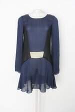 Vestido feminino azul com Recortes