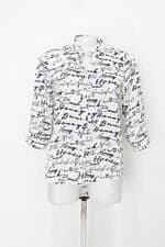 Blusa feminina branca estampada