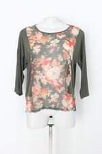 Blusa a colorida feminina verde floral com Recortes e Barra Mullet