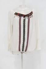 Blusa artistic feminina off-white com Aplique e Bordado