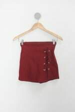 Shorts Saia feminino vermelho com Ilhós