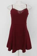 Vestido costume feminino vermelho com Forro e Renda