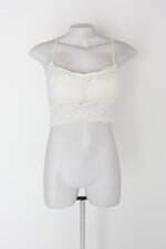 Regata cropped urbanic feminina branca com Bojo e Recortes