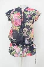 Blusa feminina preta estampada