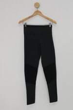 Calça Legging feminina preta com Recortes