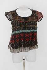 Blusa feminina estampada com Aplique e Transparência