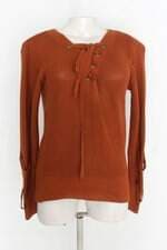 Blusa tricô feminina marrom com Ilhós