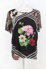 Blusa lez a lez feminina preta estampada