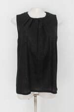 Regata feminina preta com Recortes