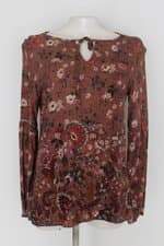 Blusa beagle feminina marrom floral