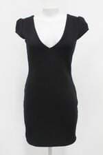 Vestido feminino preto com Recortes