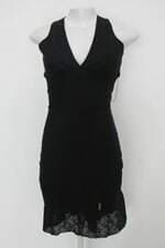 Vestido feminino preto com Recortes e Renda