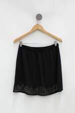 Saia c&a feminina preta com Aplique e Forro