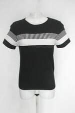 Blusa feminina preta com Recortes