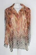 Camisa feminina estampada com Transparência e Recortes