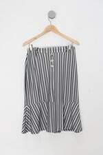 Saia feminina cinza listrada com Recortes
