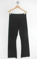 Calça flare feminina preta