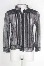 Camisa feminina preta com Transparência e Renda