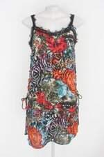 Vestido feminino estampado com Renda e Fenda