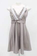 Vestido thelure feminino cinza com Recortes e Babado