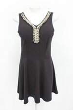 Vestido feminino preto com Bordado e Bojo