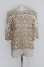 Blusa top innocence feminina bege com Babado e Bordado