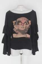 Blusa cavalera feminina preta com estampa e Babado
