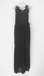 Vestido feminino preto com Bordado e Recortes