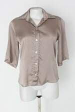 Camisa feminina cinza com Barra Mullet