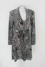 Vestido rennner cortelle feminino cinza estampado com Forro e Faixa na Cintura