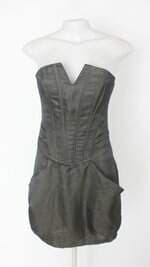 Vestido feminino preto com Forro