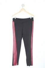 Calça Legging feminina preta com Recortes