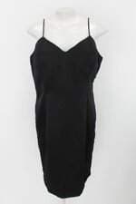 Vestido feminino preto com Bojo