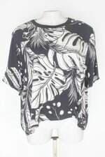 Blusa sommer feminina preta com Folhagem