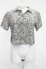 Camisa cropped gang feminina estampada