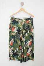 Calça de tecido shoulder feminina estampada