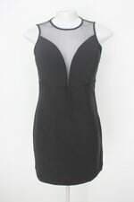 Vestido Renner feminino preto com Tule e Bojo